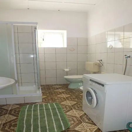 Apartamento Ivan - 5 M From The Sea Rogač