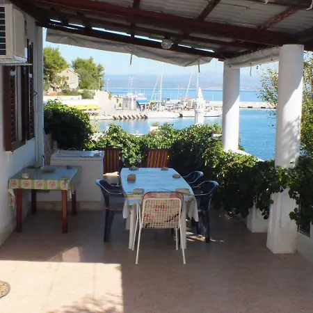 Ivan - 5 M From The Sea Rogač